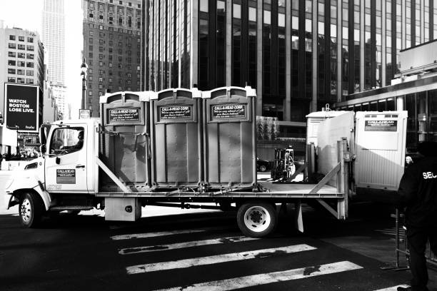 Best Portable toilet rental cost  in Charlotte Park, FL